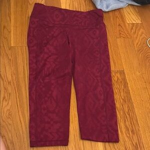 Old Navy Active Fitted Maroon Leggings